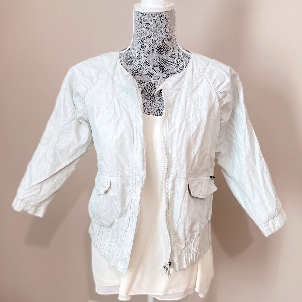 HCOCH Women’s White Light Windbreaker Jacket